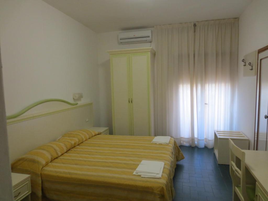 Hotel Due Torri Порто Адзуро Екстериор снимка